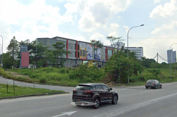 Pusat Perdagangan Maisons