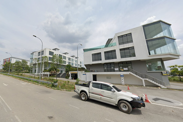 Pusat Perdagangan Maisons