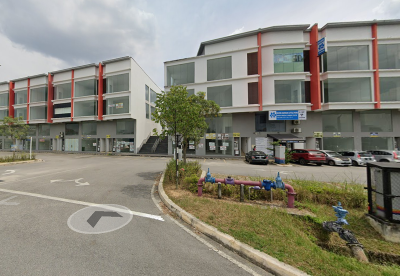 Pusat Perdagangan Maisons