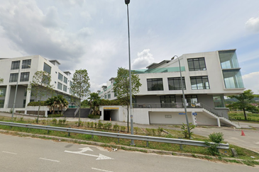 Pusat Perdagangan Maisons