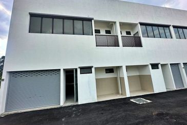 (Ground Floor) Twin Palms Taman Bukit Palma Kajang Sungai Long