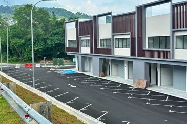 (Ground Floor) Twin Palms Taman Bukit Palma Kajang Sungai Long