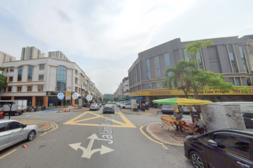 Medan Putra Business Centre