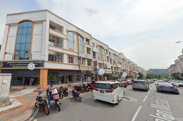 Medan Putra Business Centre