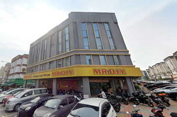 Medan Putra Business Centre