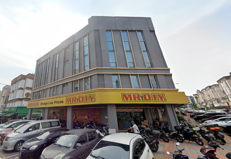 Medan Putra Business Centre