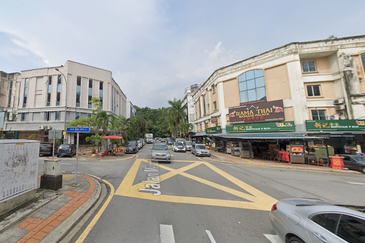 Medan Putra Business Centre