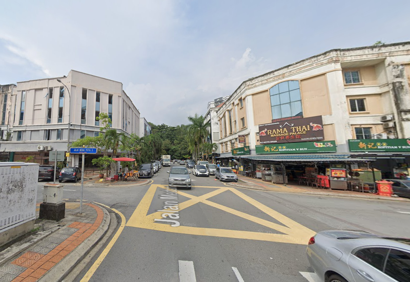 Medan Putra Business Centre