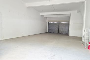 Pusat Perdagangan Alam Jaya