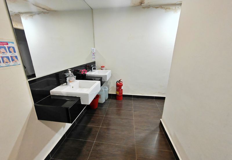 (Adjoining Ground Floor) KL Kampung Attap Jalan Maharajalela