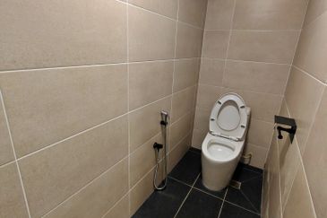 (Adjoining Ground Floor) KL Kampung Attap Jalan Maharajalela