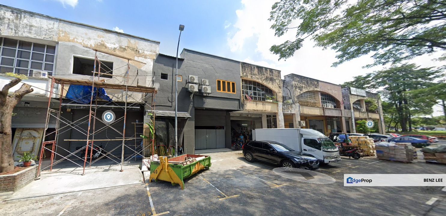 (3 Adjoining) Subang Seksyen 2 U5 Bandar Pinggiran Subang Jalan Bulan, Selangor, Shah Alam