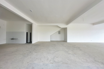 (2 Adjoining Main Road) Eco Grandeur Utopia Bandar Puncak Alam