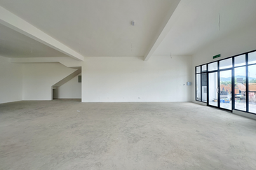 (2 Adjoining Main Road) Eco Grandeur Utopia Bandar Puncak Alam