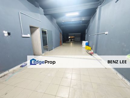(End Lot) Seksyen U3 Pusat Perniagaan Subang, Bandar Pinggiran Subang, Selangor, Shah Alam