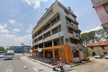 (ROI 5.40% Main Road) Kawasan 15 Klang