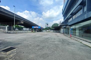 Taman Industri Bolton