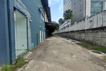 Taman Industri Bolton