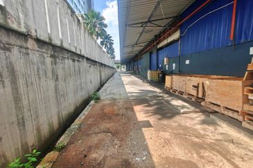 Taman Industri Bolton