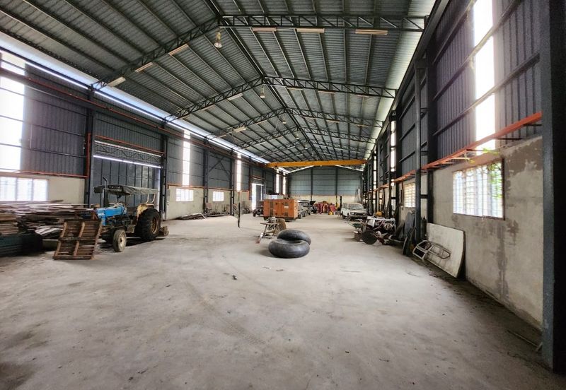 (2.2 Acres Industry Land W/Wareshouse) Kampung Orang Asli Kuang Rawang Sungai Buloh