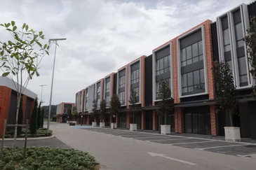 (Adjoining) Gardens Square Gamuda Gardens Rawang Sungai Buloh North