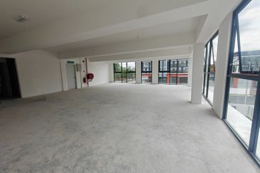 (B/U  7,919 sqft) Kota Puteri Omni/02 Batu Arang