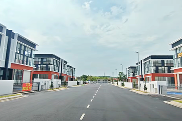 (B/U  7,919 sqft) Kota Puteri Omni/02 Batu Arang