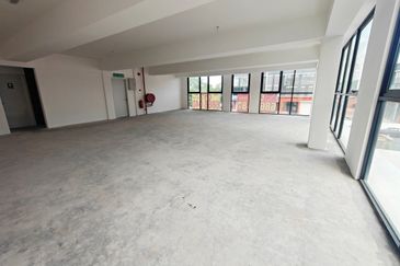 (B/U  7,919 sqft) Kota Puteri Omni/02 Batu Arang