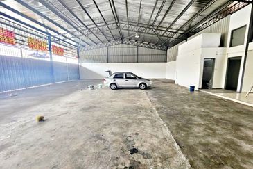 (60 X 70) Kampung Matang Pagar Sungai Buloh