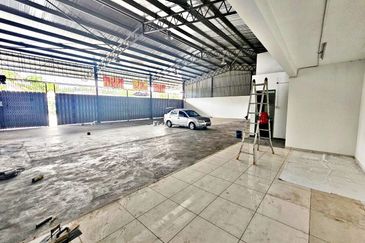 (60 X 70) Kampung Matang Pagar Sungai Buloh