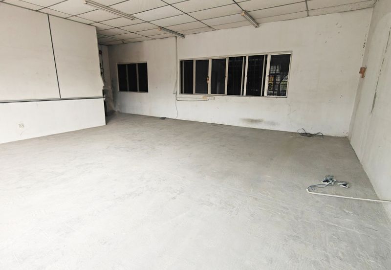 Taman Industrial Sungai Buloh (TSB Commercial Centre)