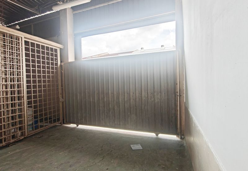 Taman Industrial Sungai Buloh (TSB Commercial Centre)