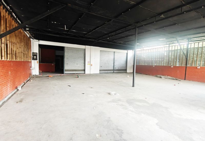 (Main Road) Kampung Matang Pagar Sungai Buloh