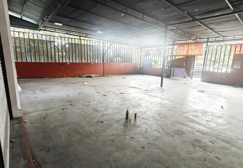 (Main Road) Kampung Matang Pagar Sungai Buloh