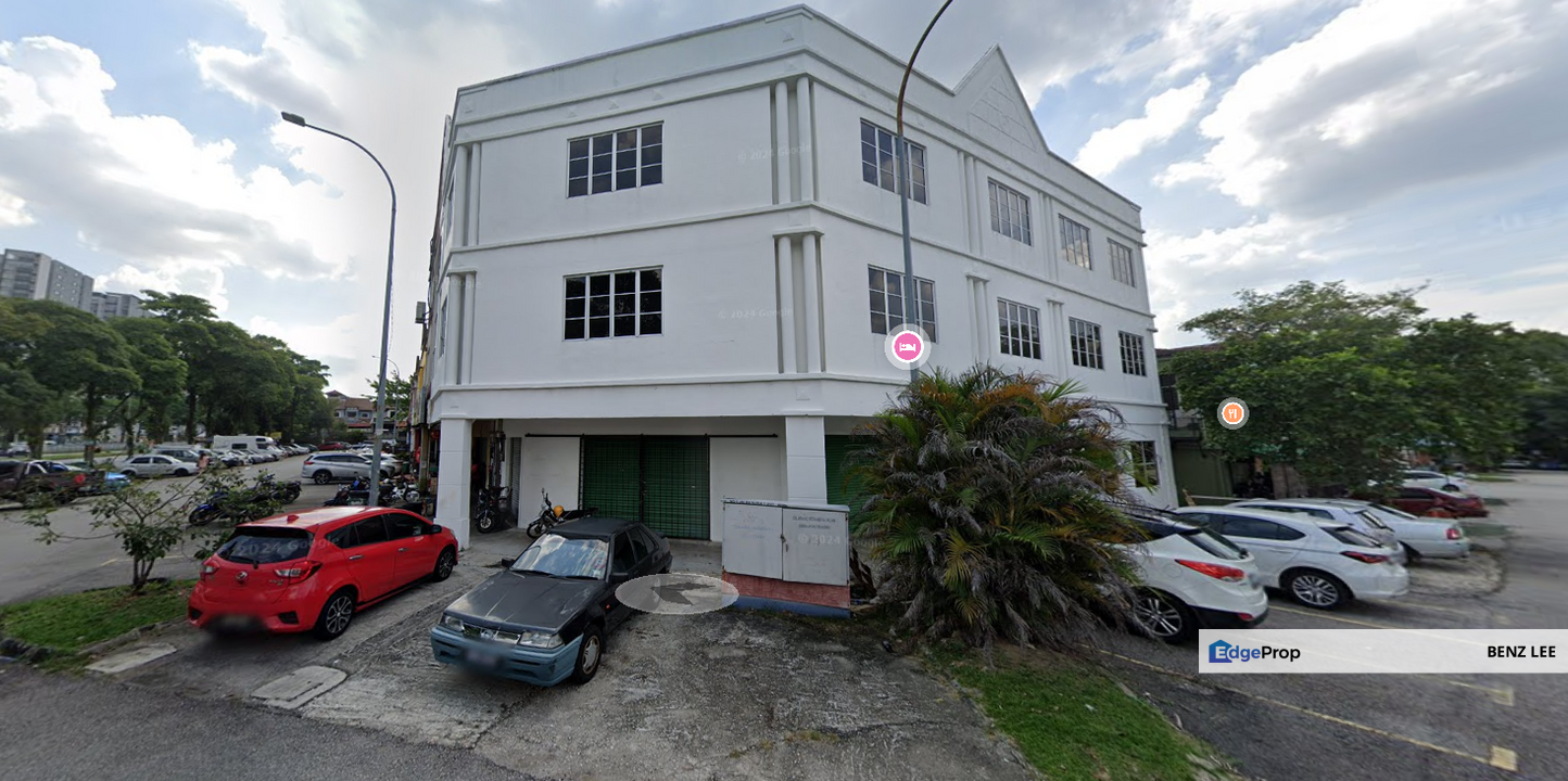 Jalan Suria Bandar Pinggiran Subang Seksyen U5 Shah Alam, Selangor, Shah Alam