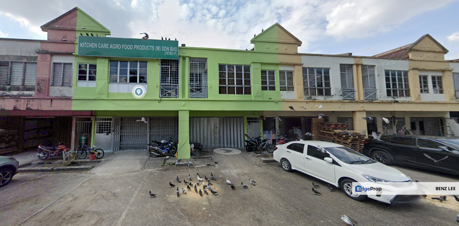 Jalan Suria Bandar Pinggiran Subang Seksyen U5 Shah Alam, Selangor, Shah Alam