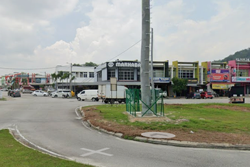 Puncak Alam