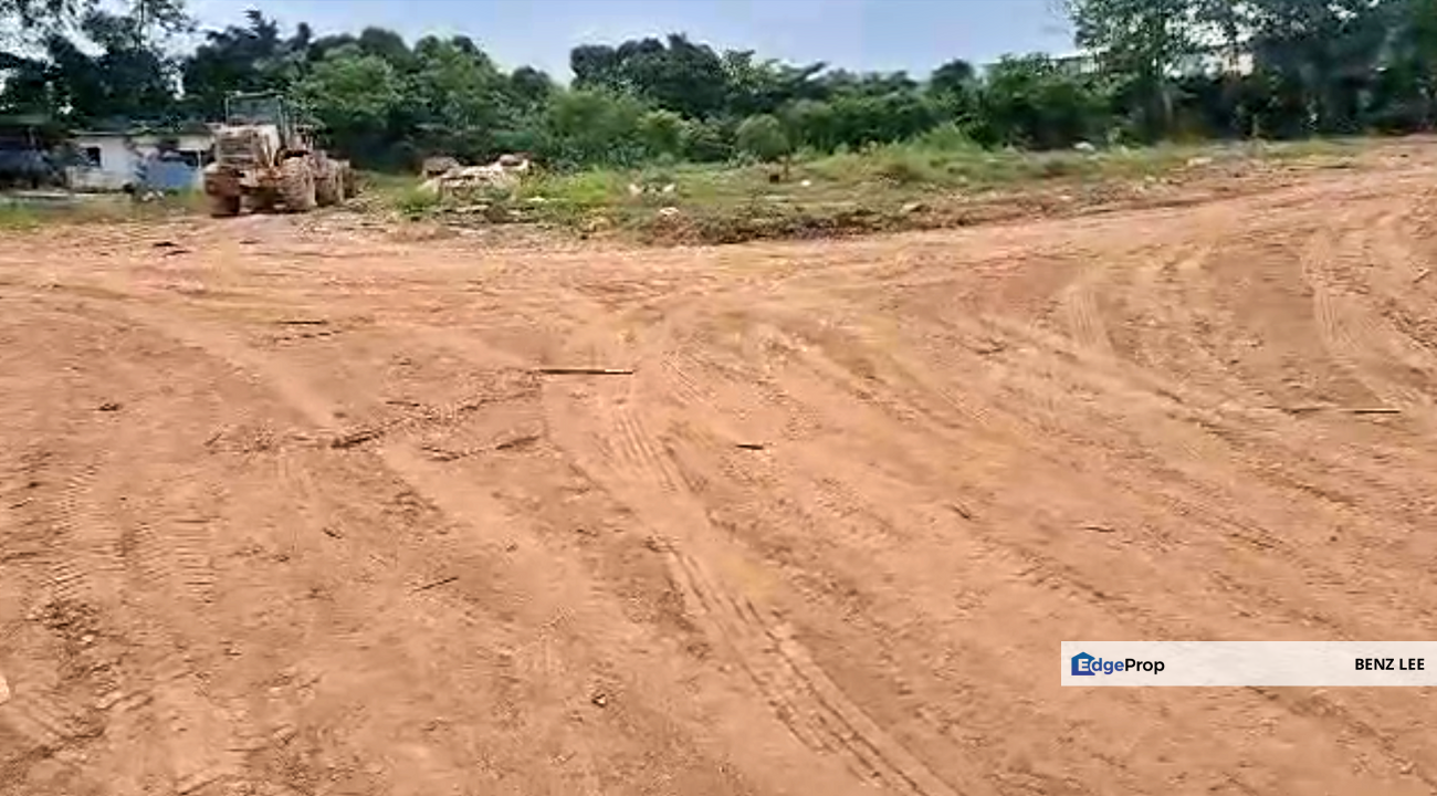 Batu Arang Sungai Bakau Saujana Rawang , Selangor, Rawang