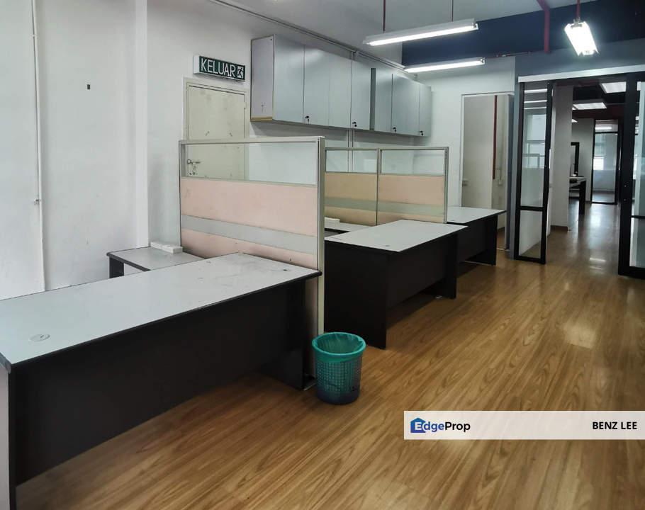 (Semi Furnished) 10 Boulevard Kampung Sungai Kayu Ara Petaling Jaya , Selangor, Petaling Jaya