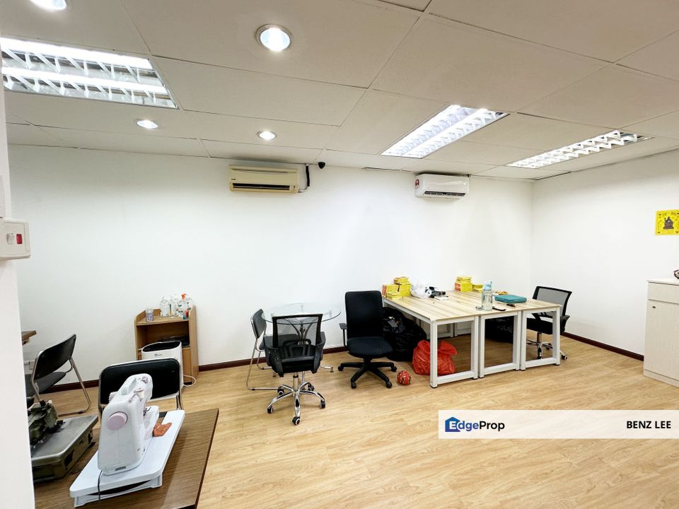 (Furnished Renovated) Desa Aman Puri Kepong Jalan Desa 1/3, Kuala Lumpur, Kepong