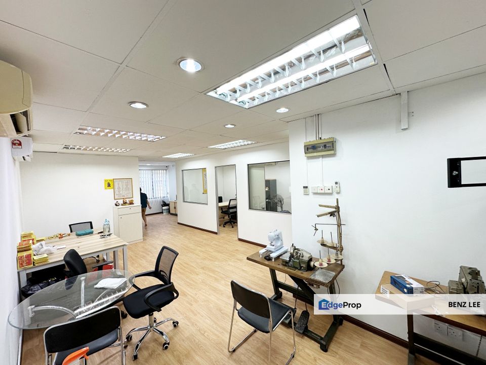 (Furnished Renovated) Desa Aman Puri Kepong Jalan Desa 1/3, Kuala Lumpur, Kepong