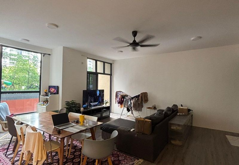 Henna Residence @ The Quartz