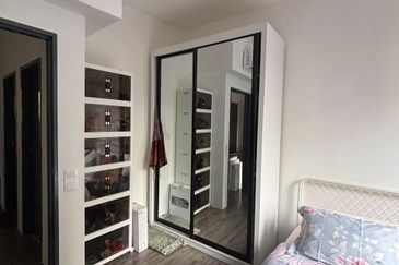 Henna Residence @ The Quartz