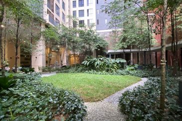 Henna Residence @ The Quartz