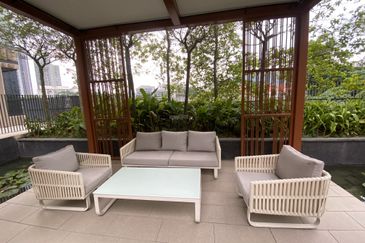 Henna Residence @ The Quartz