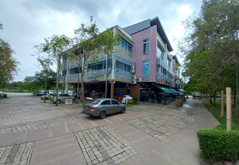 Bukit Jelutong