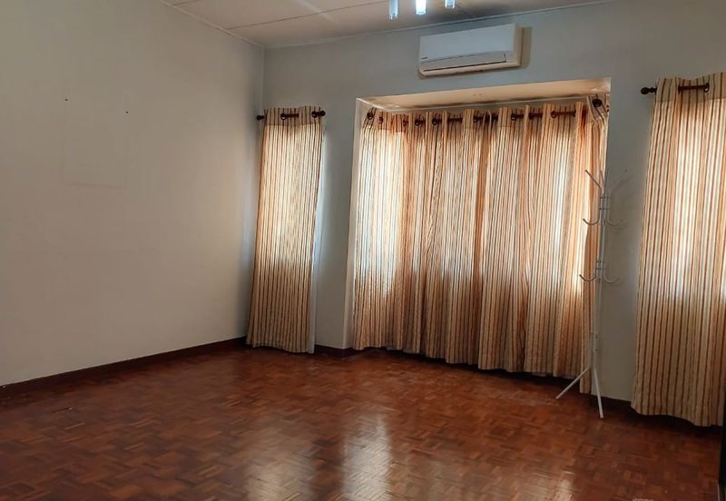 2 Storey Terrace House @ Kelana Idaman w 4r3b