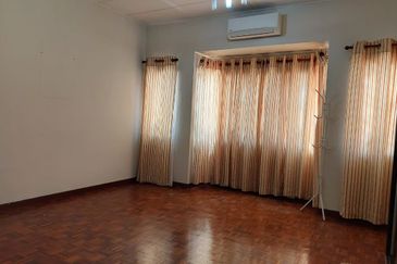 2 Storey Terrace House @ Kelana Idaman w 4r3b