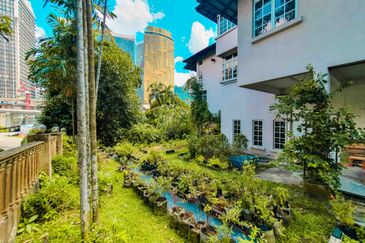 Kampung Bukit Lanjan