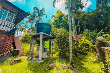 Kampung Bukit Lanjan